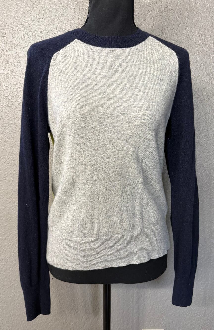 Banana Republic Womens S Gray Blue Yellow Merino Wool Blend Extra Soft Sweater